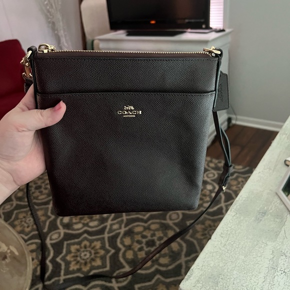 Coach purse Black - Picture 2 of 6